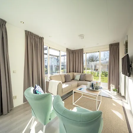 Modern 30km From Maastricht Susteren