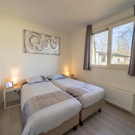 Villa Modern 30km From Maastricht